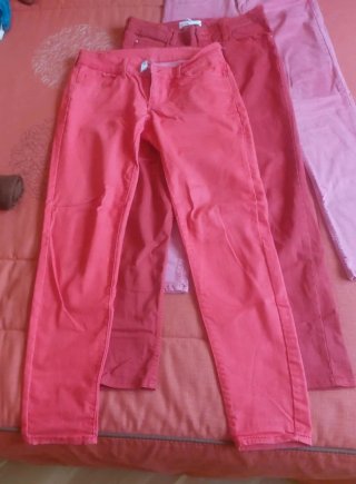 3 Pantalones Pitillo Colores Rojo y Rosa