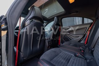 MERCEDES CLA 45 AMG