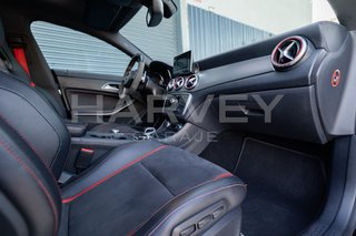 MERCEDES CLA 45 AMG