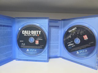 Pacchetto Call of Duty Black Ops III + Call of Duty WWII