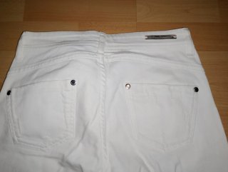 Pantalón pitillo blanco Stradivarius
