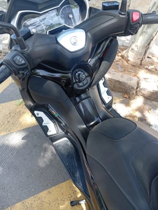 Yamaha XMAX 300 Iron Max Negro