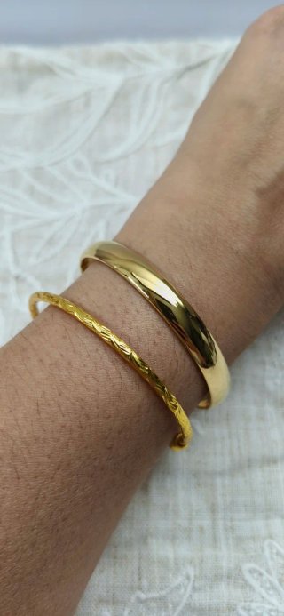 Pulsera labrada de plata 925 con baño de oro.
