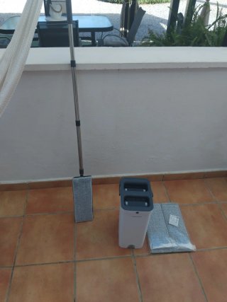 Fregasuelos Joybos con cubo