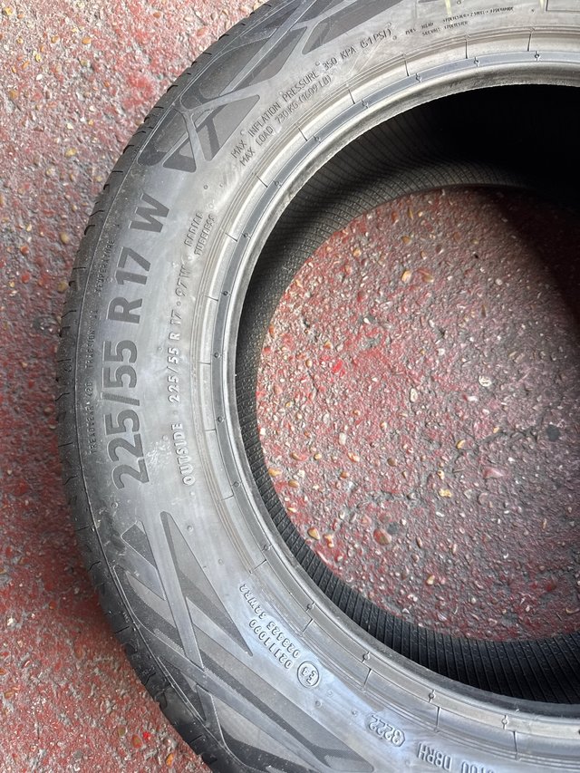 1 neumático Continental 225/55R17 Eco Contact 6