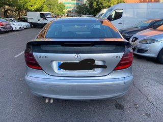 Mercedes-Benz Clase C 2004
