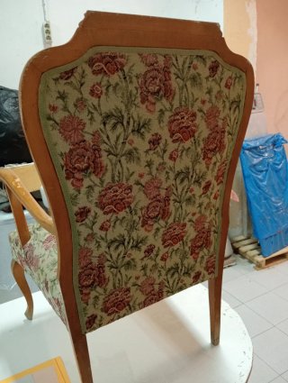 Sillón vintage floral para restaurar