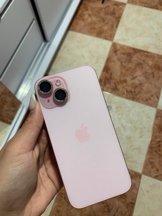 iPhone 15 Rosa 256GB - ¡Impecable + Extras!