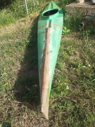 Título: Piragua Rígida de Fibra (Muy Ligera)