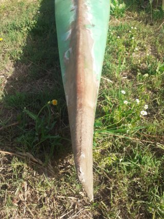 Título: Piragua Rígida de Fibra (Muy Ligera)