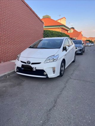 Toyota Prius 2014