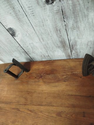 Mesa tocinera antigua de madera