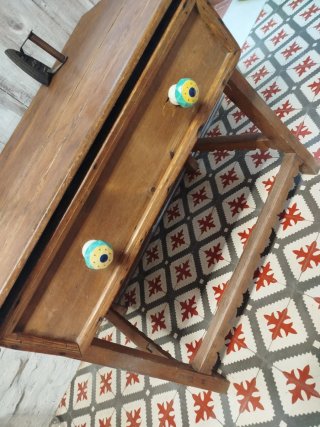 Mesa tocinera antigua de madera