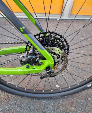 Bicicleta Cube Analog Pro
