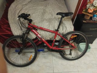 Bicicleta Roja Montaña