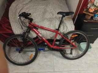 Bicicleta Roja Montaña
