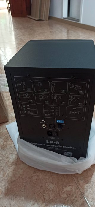 Monitor de Estudio Kali Audio LP-8