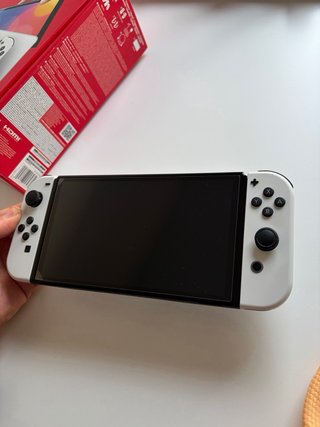 Nintendo Switch OLED Bianca e Nera