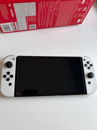 Nintendo Switch OLED Bianca e Nera