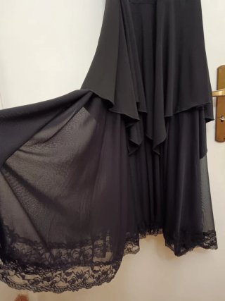 Vestito da ballo con scollo strass