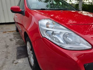 RENAULT CLIO 88.000KMS