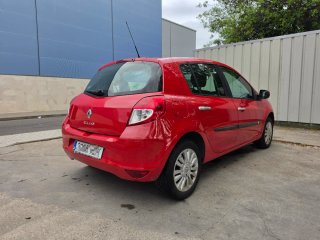 RENAULT CLIO 88.000KMS