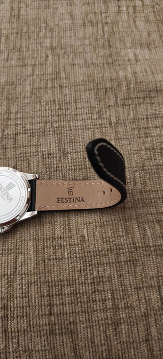 Festina Swiss Made F20025 - Nuevo