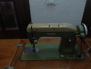 Máquina de coser Sigma H vintage
