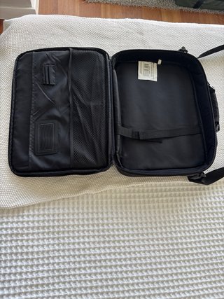 Bolsa portátil Trust negra