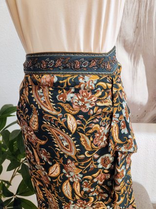 Falda larga Paisley