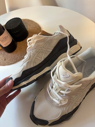 Asics Gel NYC Beige/Negro