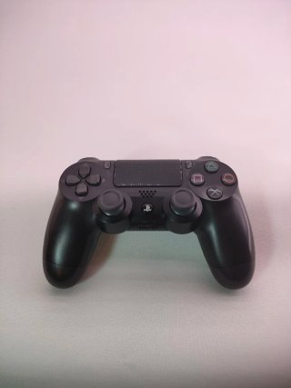 PS4 Pro 1TB + Mando + Cavi