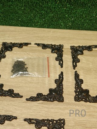 15 pezzi di angoli piatti vintage