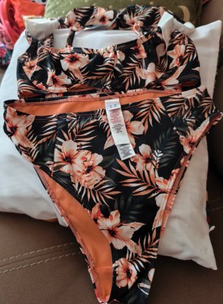 Bikini estampado floral Primark Talla 36