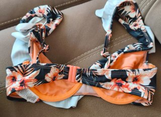 Bikini estampado floral Primark Talla 36
