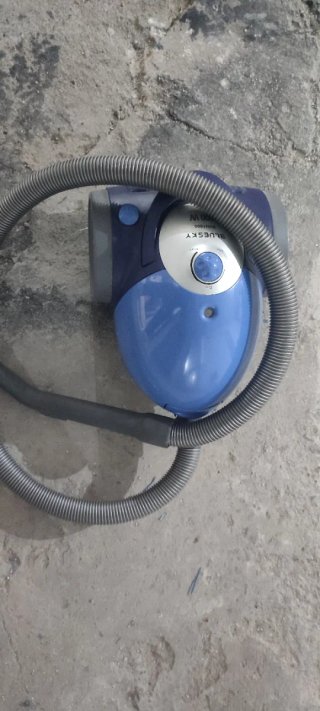 Aspiradora De Bolsa Bluesky 1600W