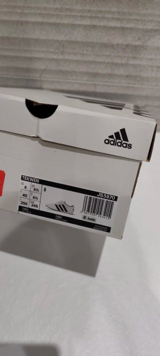 Adidas Tekwen Talla 40 Blancas y Negras