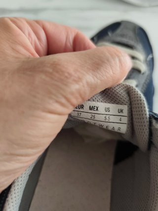 Zapatillas niño Scalpers. Talla 37