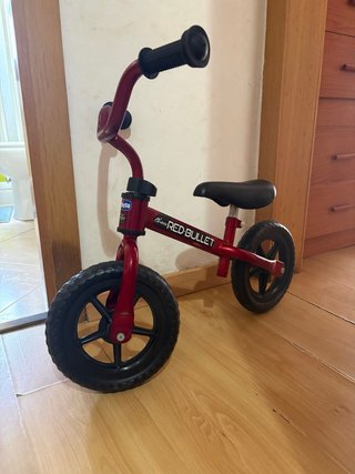 Bicicletta da equilibrio Chicco Rossa