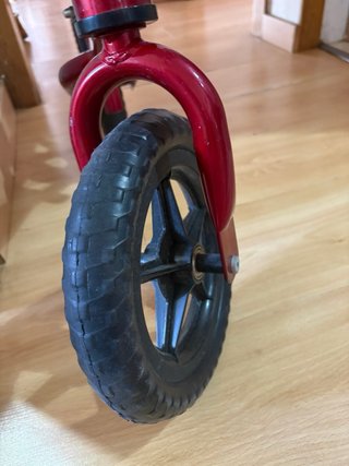 Bicicletta da equilibrio Chicco Rossa
