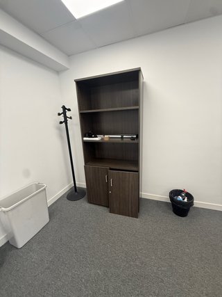 Escritorio Ejecutivo Madera i/ sillas y mueble