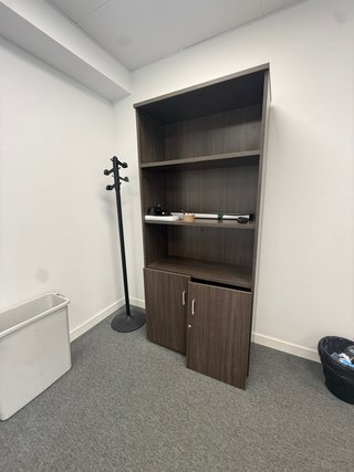 Escritorio Ejecutivo Madera i/ sillas y mueble