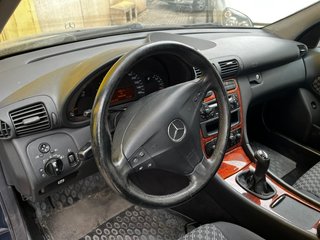 Mercedes-Benz Clase C 2003