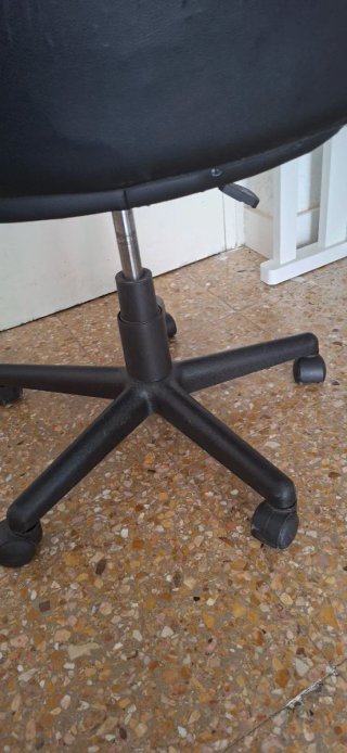 Silla de escritorio negra