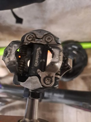Pedali Shimano XT M8100