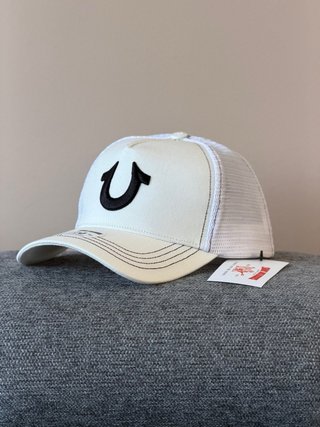 Gorra Trucker True Religion Blanca y Negra