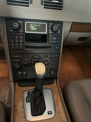 Volvo XC90 2004