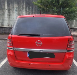 Opel Zafira 7 plazas rojo