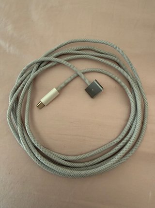 Cable MagSafe 3  MacBook Apple