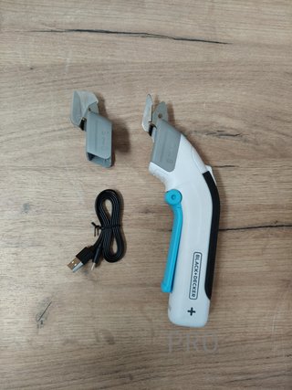 Forbici 3,6v, Manopola extra lunga - BLACK+DECKER
